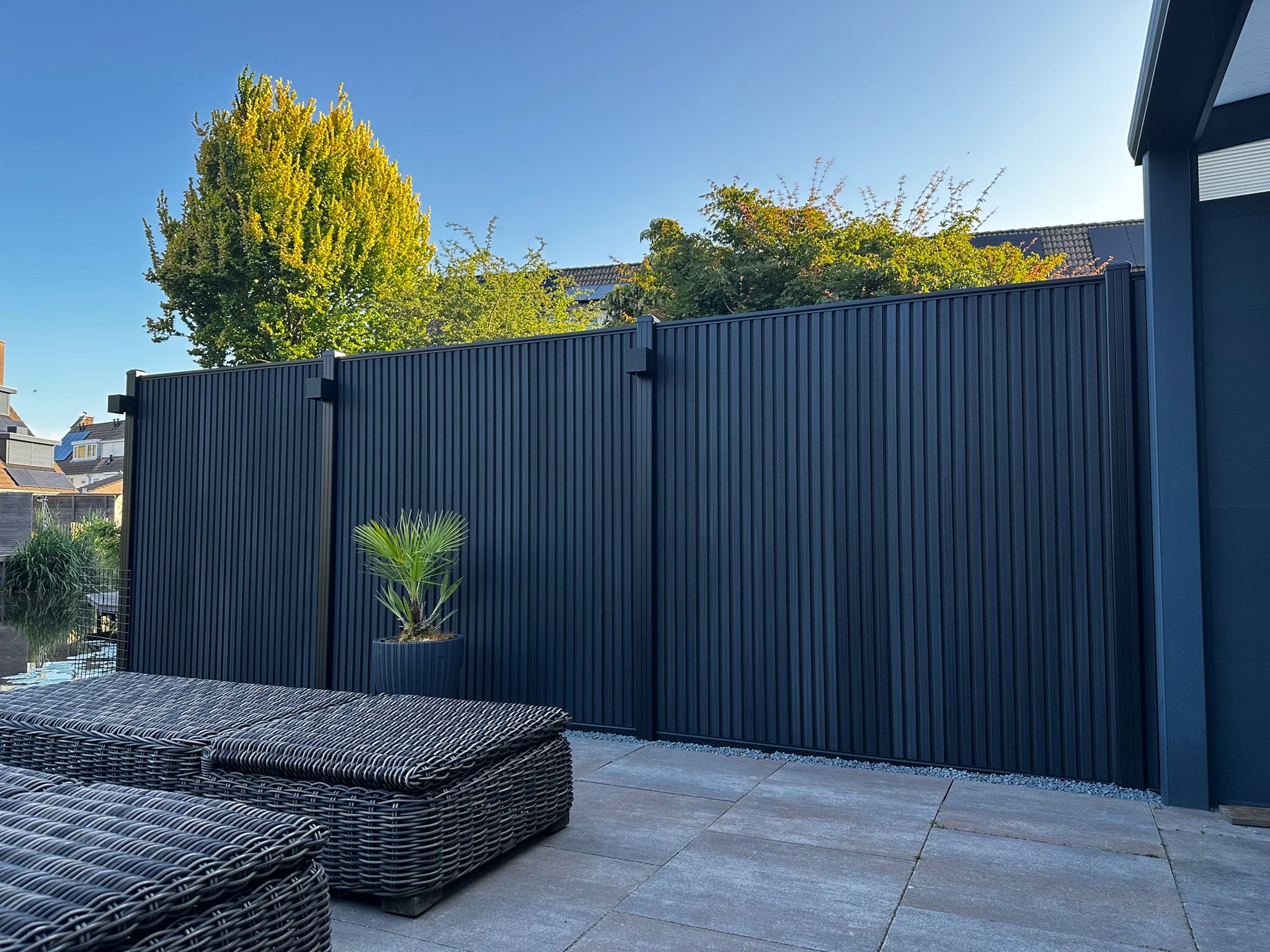 Composiet schutting Rhombus Zwart Verticaal - Afbeelding 3